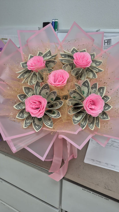Pink five-flower money bouquet with gold accents
