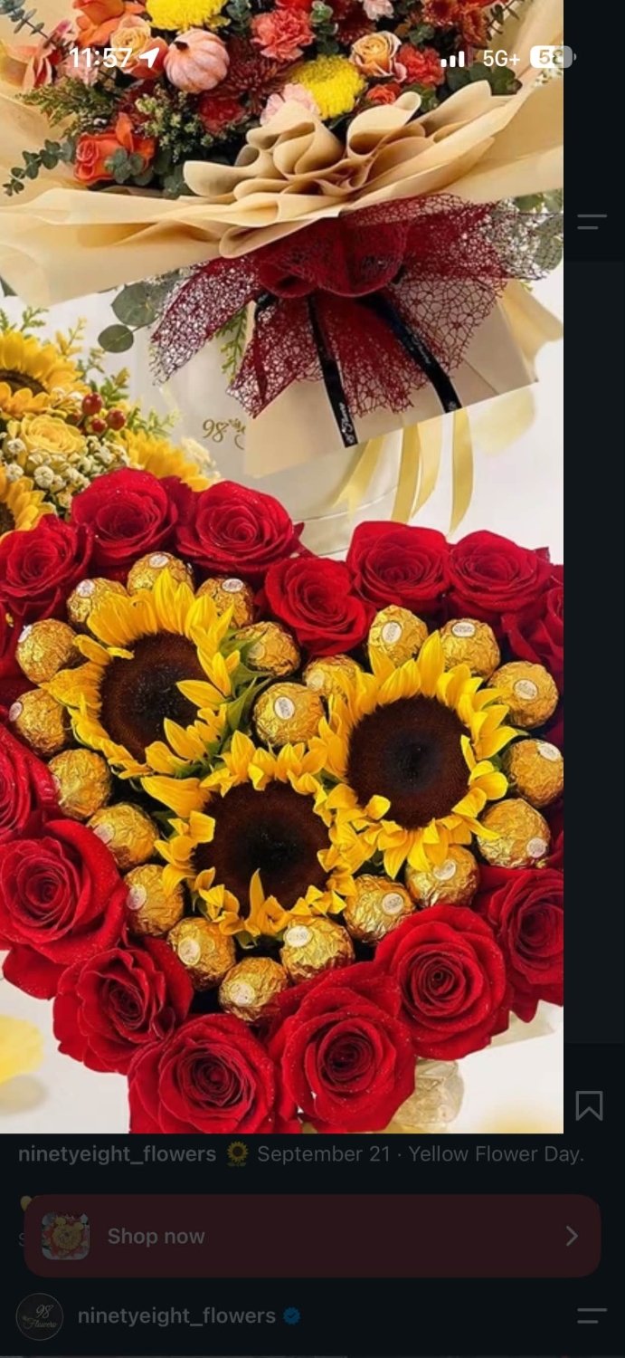 Flowers box with red rose and sunflowers - 98 FLOWERS