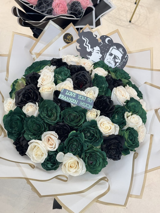 Frankenstein Love – Green, Black & Ivory Halloween Rose Bouquet - 98 FLOWERS