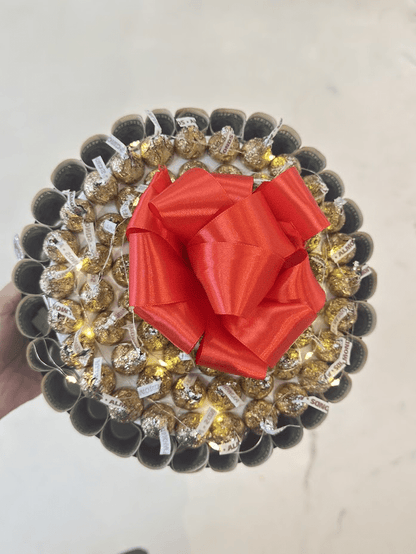 Golden Birthday Cash & Chocolate Cake – $30 Included - 98 FLOWERS