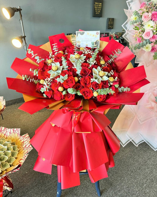 Imperial Fortune Money Bouquet 💰🌹✨ - 98 FLOWERS