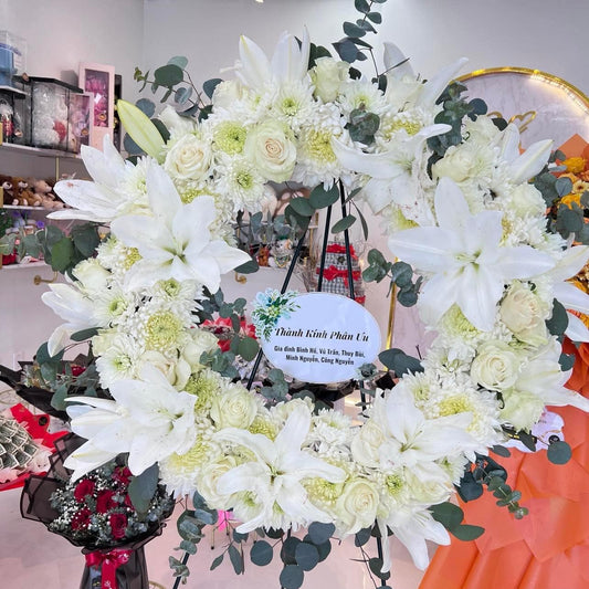 Pure Grace White Lily Wreath - 98 FLOWERS