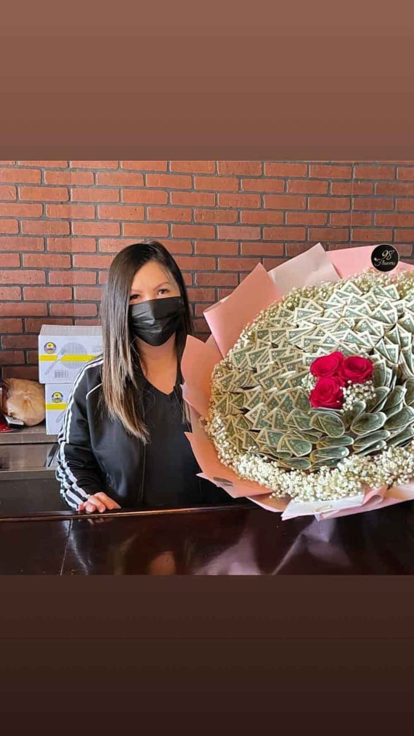 The Luxury Cash Money Bouquet - 98 FLOWERS