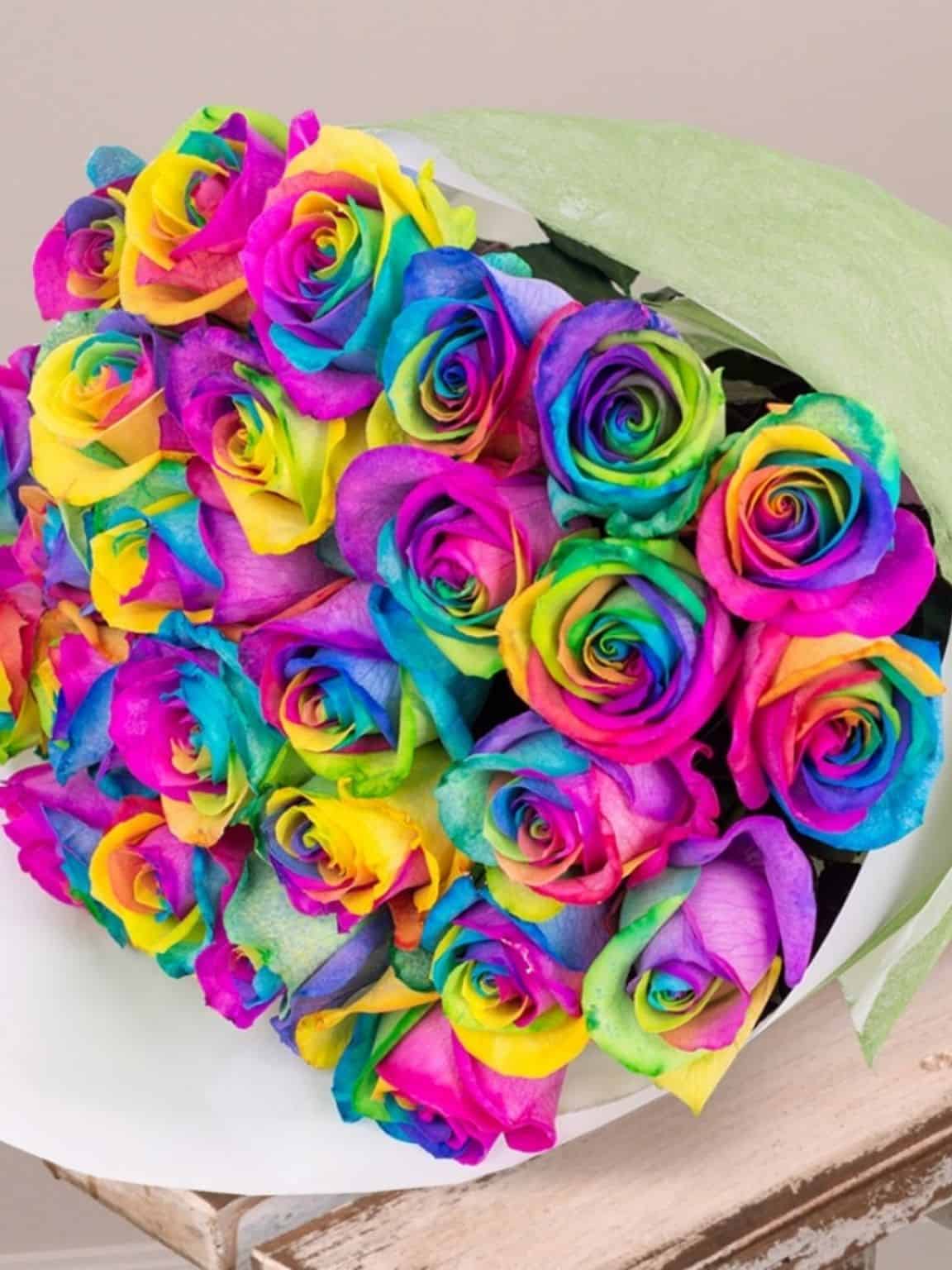 Amazing Rainbow Roses Bouquet