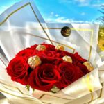 Red Rose With Chocolate is a special anniversary flowers gift