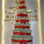 The Luxury Money Cake from Dollar Flower