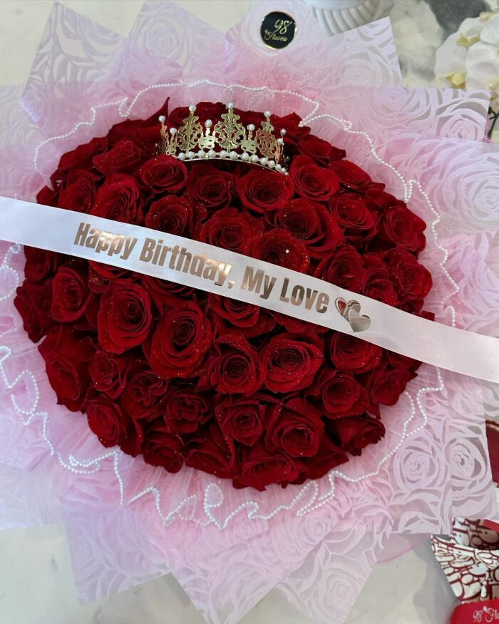 Royal Love Birthday Bouquet red, red roses, rounded bouquet 