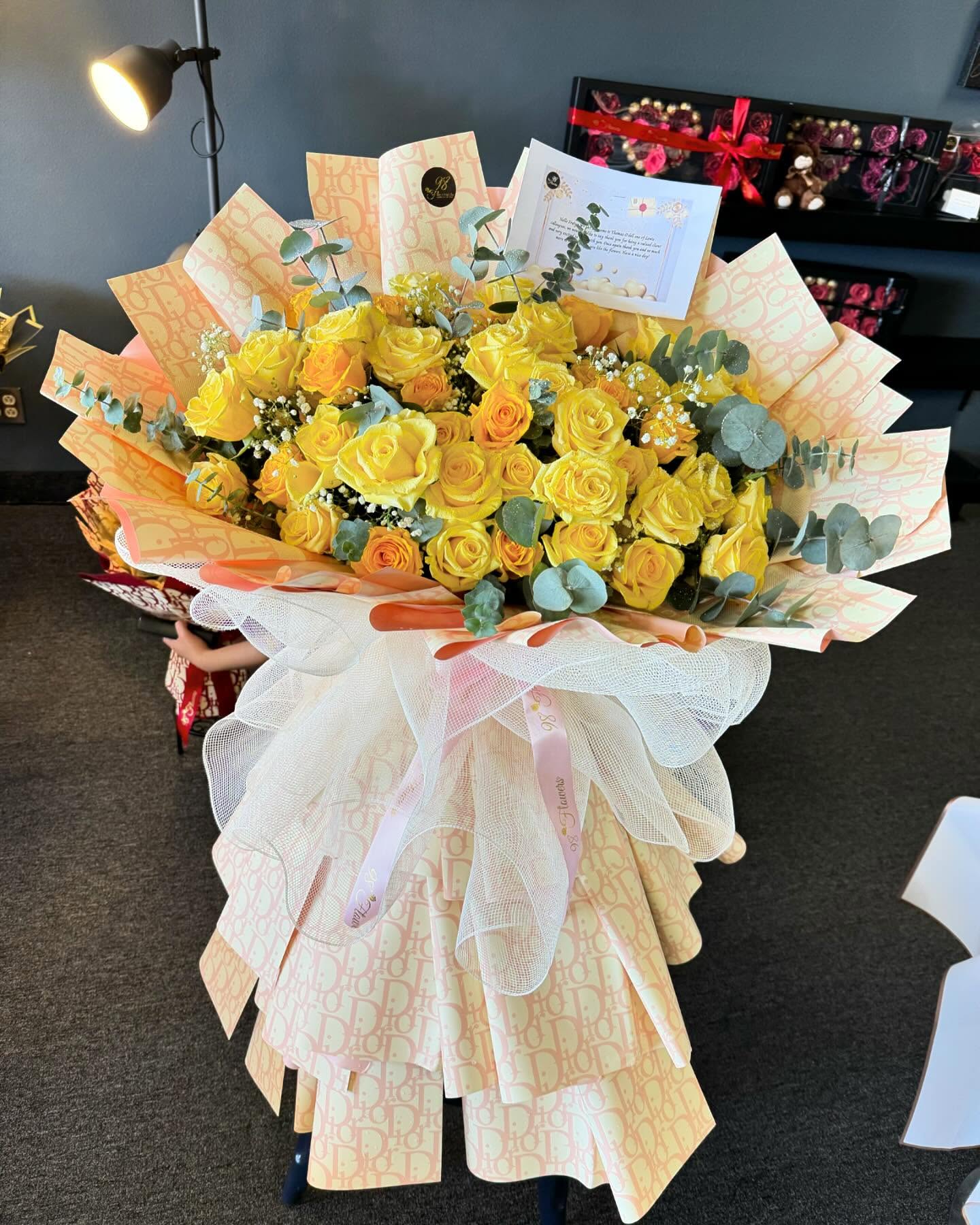 Golden Sunshine Grand Bouquet 🌞💛  