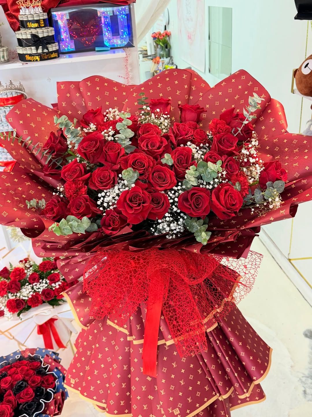 Grand Red Rose Luxury Bouquet Grand Red Rose Luxury Bouquet