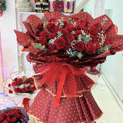 Crimson Majesty Bouquet red flower bouquet  Crimson Majesty Bouquet red flower bouquet