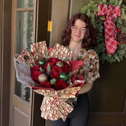 Luxury Christmas Red BouqueLuxury Christmas Red Bouque  