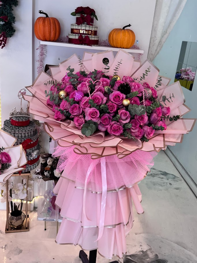 Grand Pink Christmas  