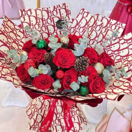 Dior Christmas Luxe Bouquet  