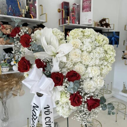 White & Red Heart Sympathy Wreath – Loving Tribute Funeral Flowers Houston  